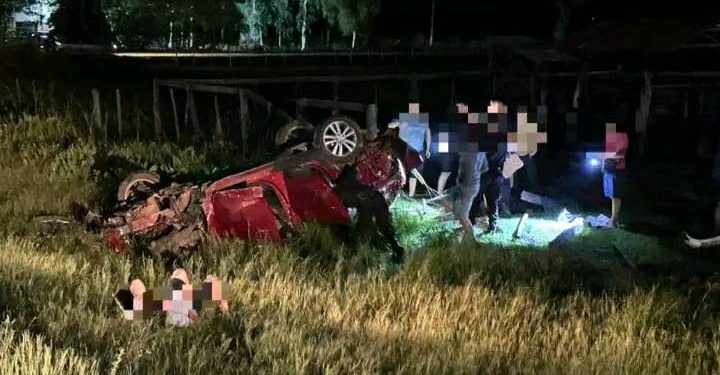 Docente jubilada y su padre pierden la vida en un trágico siniestro vial