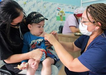 Paraguay se posiciona entre países líderes de la región en vacunación infantil
