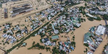 Lluvias torrenciales dejan casi un centenar de fallecidos en Vietnam