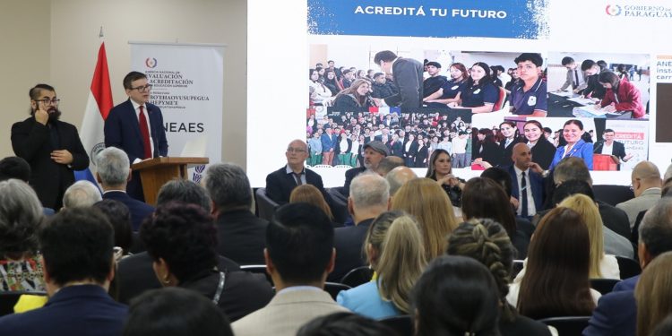 ANEAES acreditó a 26 instituciones de educación superior