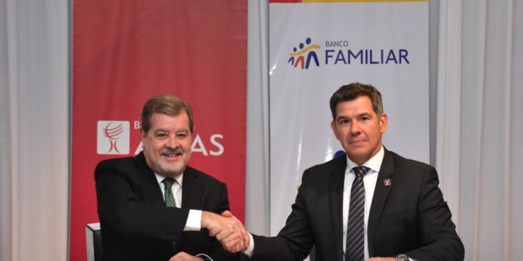 Banco Atlas y Banco Familiar han decidido suspender su fusión