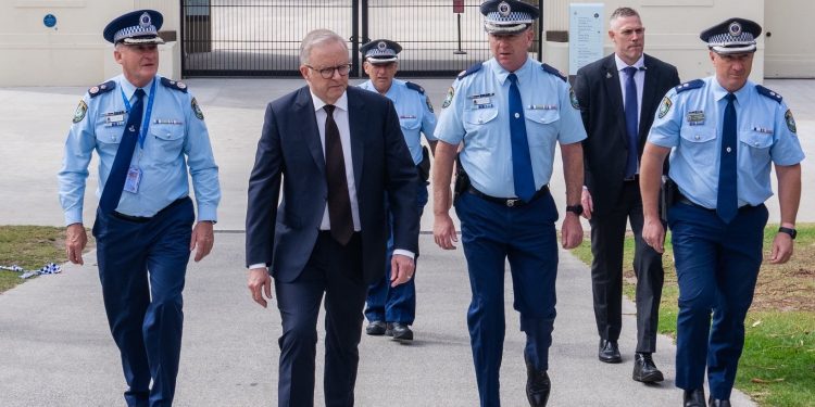 Australia propuso «leyes de armas más estrictas» tras atentado terrorista