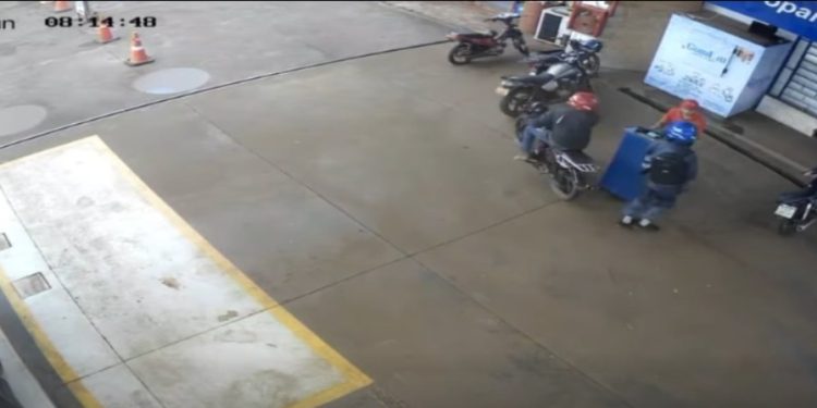 Asaltan estación de servicio en Obligado