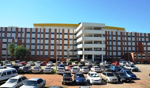 Clínicas garantiza atención por sistema de guardias durante feriados