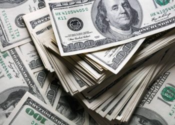Caída del dólar golpea con fuerza al sector exportador