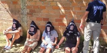 Detienen a cinco sospechosos por asalto a camión repartidor y robo a cooperativa en Ciudad del Este