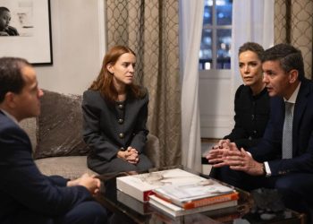 Presidente Peña recibe a Ana Corina Sosa