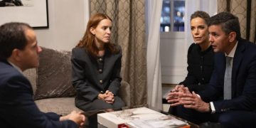 Presidente Peña recibe a Ana Corina Sosa