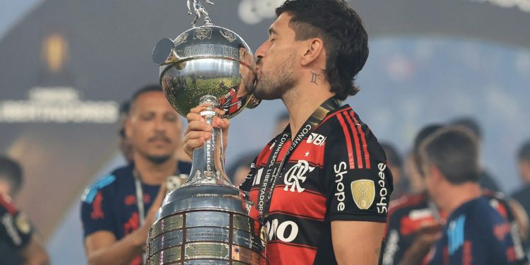 Giorgian De Arrascaeta supera a Messi y es elegido Rey de América