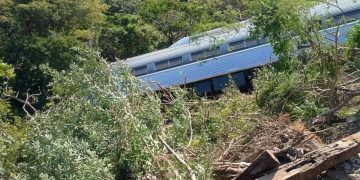 México: descarrilamiento de tren deja 13 fallecidos y decenas de heridos