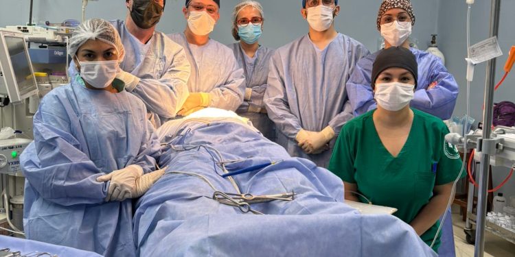 Exitoso procedimiento quirúrgico maxilofacial en el Hospital Central del IPS