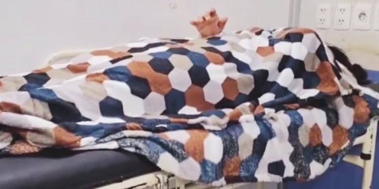 Una joven de 18 años perdió la mano al limpiar una máquina en funcionamiento