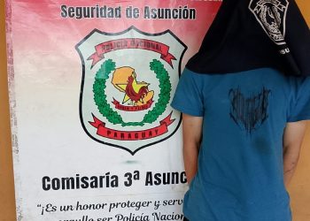 Detienen a un adolescente e incautan 38 iPhones