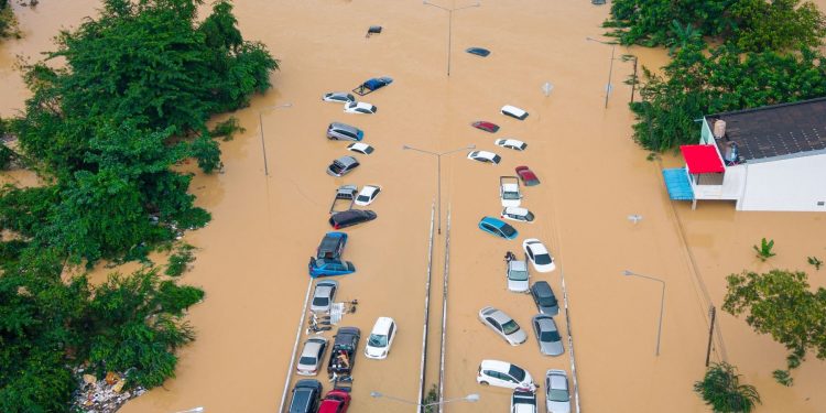 Más de 1.200 muertos por inundaciones en Indonesia, Sri Lanka y Tailandia