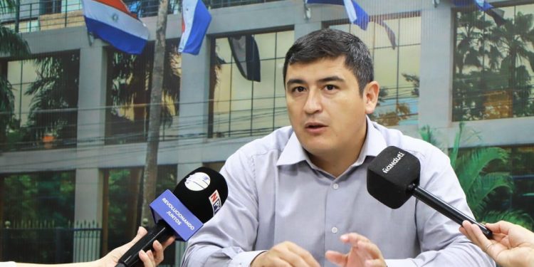 Proponen aumentar a 30 días las vacaciones laborales en el sector privado