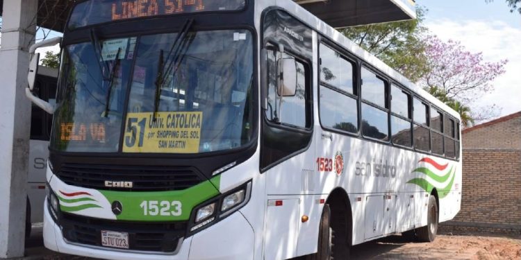 Gremio de transporte no se sumó a la huelga y apostó por el derecho de los pasajeros