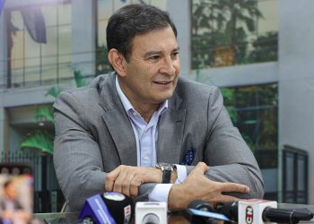 Senaduría vitalicia: podría generar «crispación innecesaria» en el Congreso