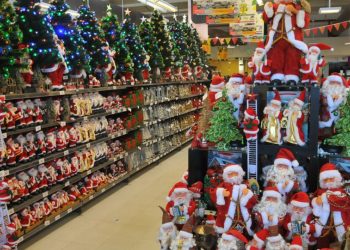 Qué compran los paraguayos en fin de año: alimentos, bebidas y canastas navideñas lideran las ventas