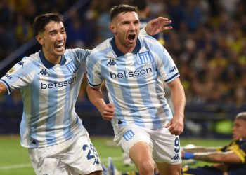 Racing eliminó a Boca Juniors en La Bombonera y es finalista en el Torneo Clausura de Argentina