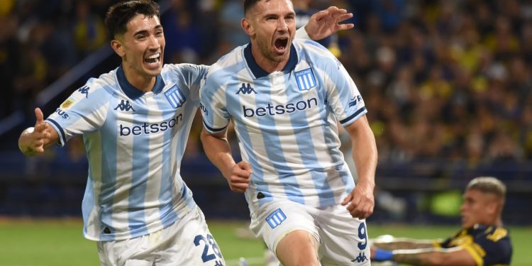 Racing eliminó a Boca Juniors en La Bombonera y es finalista en el Torneo Clausura de Argentina