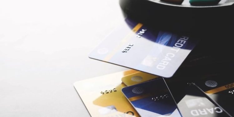 BCP reglamenta interconexión de tarjetas de crédito y débito