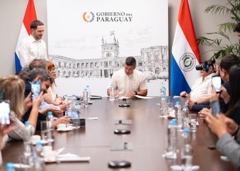 Ejecutivo promulga ley que regula la actividad en salones de belleza