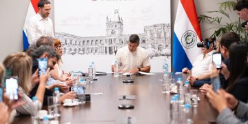 Ejecutivo promulga ley que regula la actividad en salones de belleza