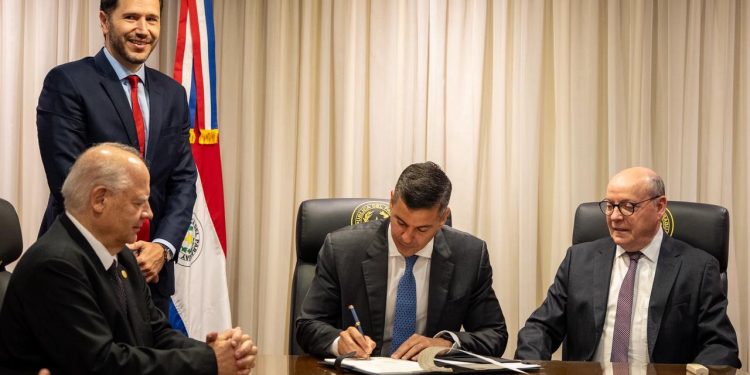 Ejecutivo promulga nueva Ley de Arbitraje que moderniza el sistema jurídico