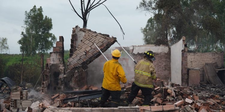 SEN proveerá de viviendas temporales a afectados por incendio en Sajonia