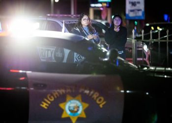 Cuatro fallecidos, entre ellos menores, luego de tiroteo en cumpleaños infantil en California