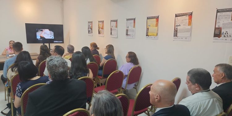 Premian a jóvenes por contenido de redes sociales relacionados a los «Archivos del Terror»