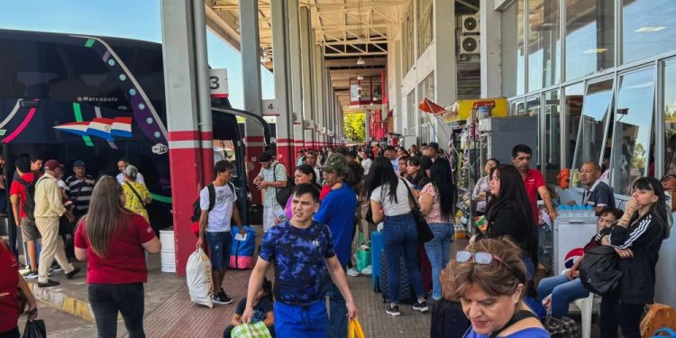 Dinatran libera horario de buses por fiestas de fin de año