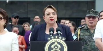 Xiomara Castro desconoce resultados y declara «nulas» las elecciones en Honduras