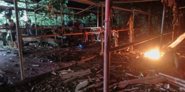 Al menos 6 soldados muertos deja ataque con explosivos contra base militar en Colombia