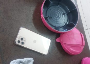 Hermano de Gianina García intentó meter un celular oculto en un termo en Viñas Cué