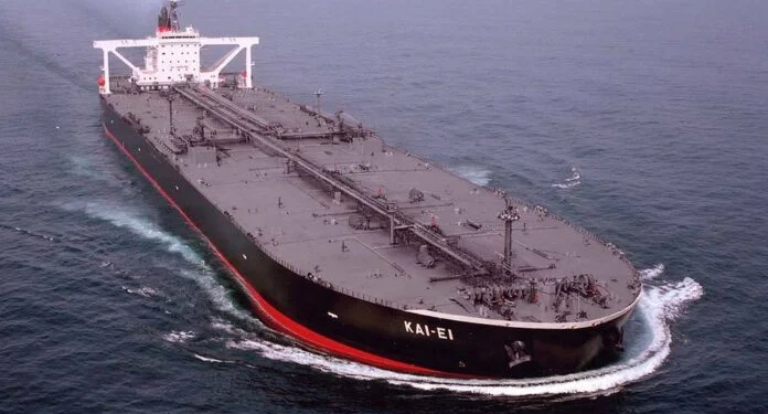 Trump anunció bloqueo a petroleros desde y hacia Venezuela