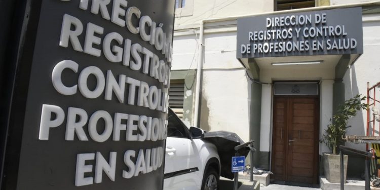 En Carapeguá: realizan trámites de registros profesionales de salud