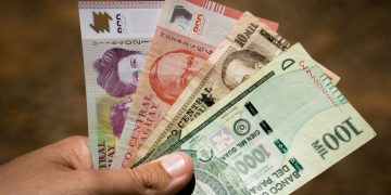 Con el guaraní liderando, califican a Paraguay como un «oasis» regional de estabilidad