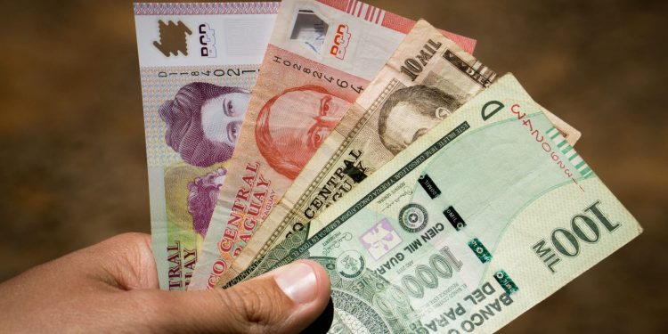 Con el guaraní liderando, califican a Paraguay como un «oasis» regional de estabilidad