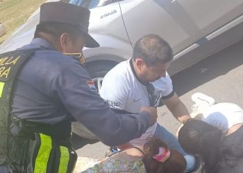 Una mujer fue atropellada cuando intentaba huir de su pareja