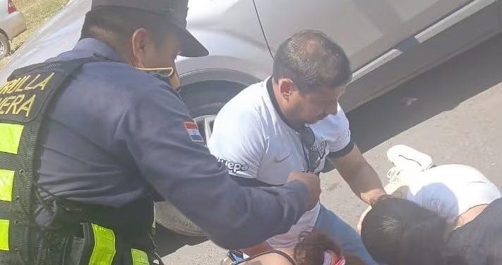 Una mujer fue atropellada cuando intentaba huir de su pareja