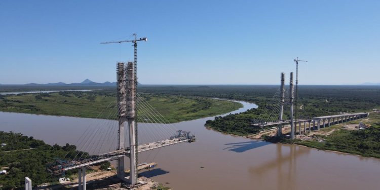 Solo faltan 149,60 metros para la unión del Puente de la Bioceánica
