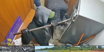 Hallan vehículo incinerado que habría sido utilizado en un intento de robo en J. Eulogio Estigarribia