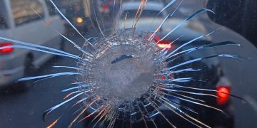 Vándalos causaron daños a 35 buses del transporte público