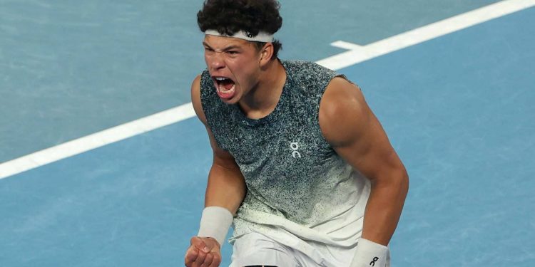 Shelton remonta a Ruud y desafía a Sinner en el Abierto de Australia 2026