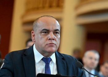 Plantean una enmienda para reducir receso parlamentario