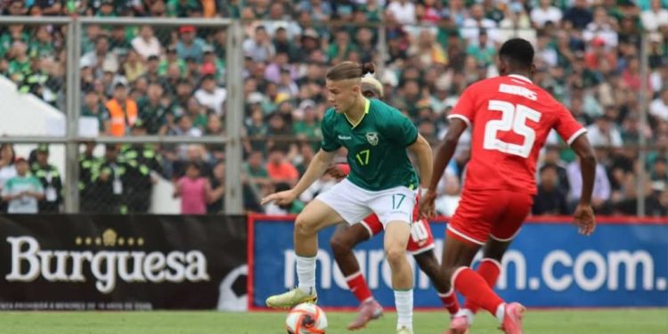 Bolivia empata de local con Panamá en un amistoso con miras al repechaje de marzo