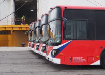 Se especula que ataques a nuevos buses serían por reforma del transporte público