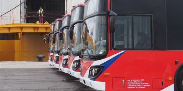 Se especula que ataques a nuevos buses serían por reforma del transporte público