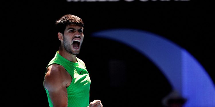 Alcaraz se deshace de Alex De Miñaur y se sitúa por primera vez en semifinales del Abierto de Australia